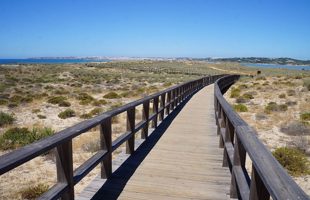 Alvor boardwalk, The Algarve | Simpson Travel