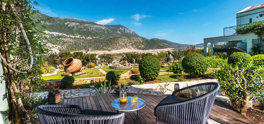 New Regency Deluxe Suite – Nar